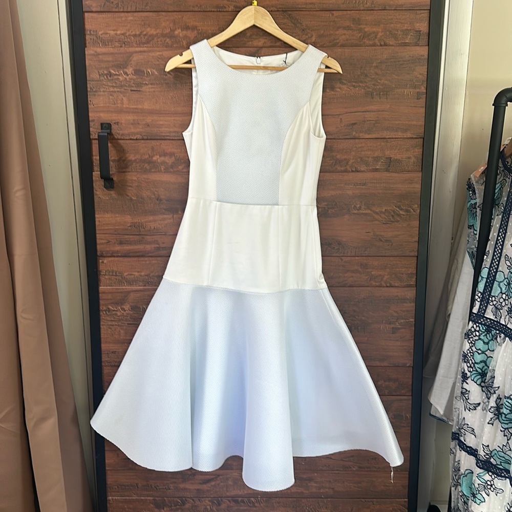 Whit midi dress from black halo very unique